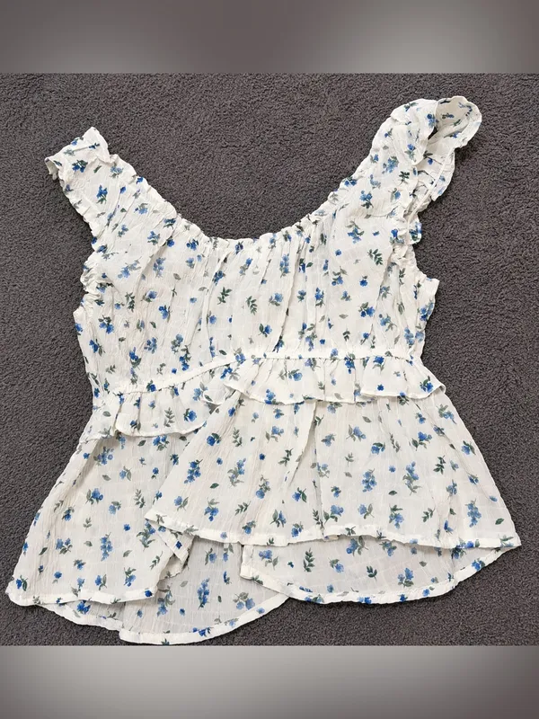 Floral top Size M - Image 3