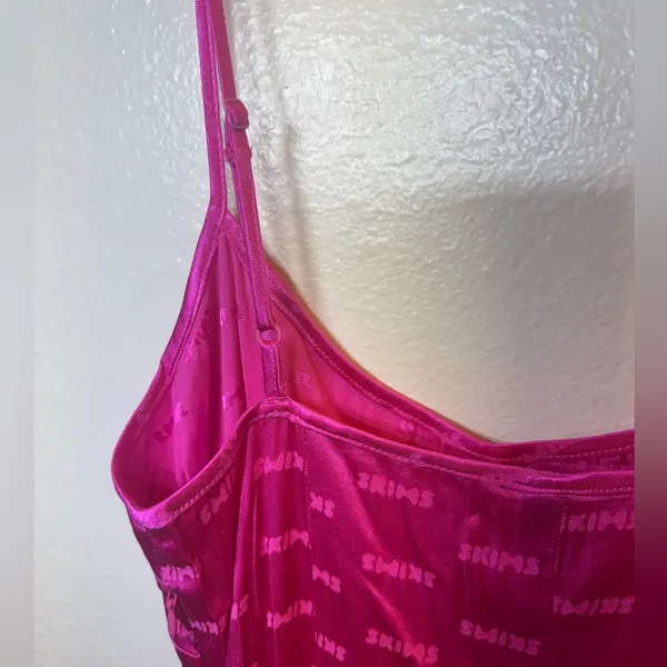 NWOT‎ SKIMS Woven Jacquard Lace Long Slip Dress in Hot Pink SizeS - Image 10