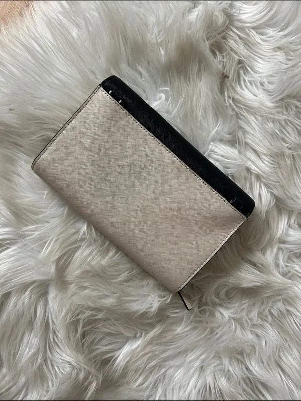 kate spade Black and Cream Bi-Color Saffiano Wallet no strap - Image 4