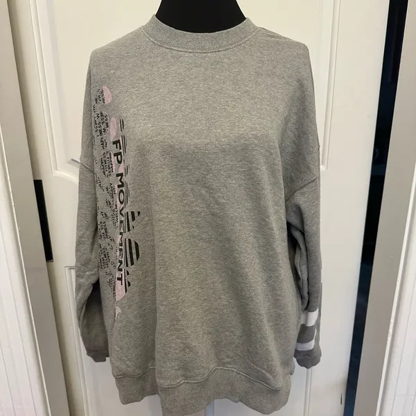 Free People Movement FP All Star Buti Oversized Gray Graphic Sweatshirt NWOT - Image 4