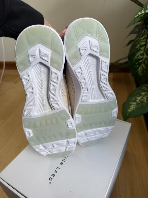 APL Women's Techloom Tracer  - Image 6