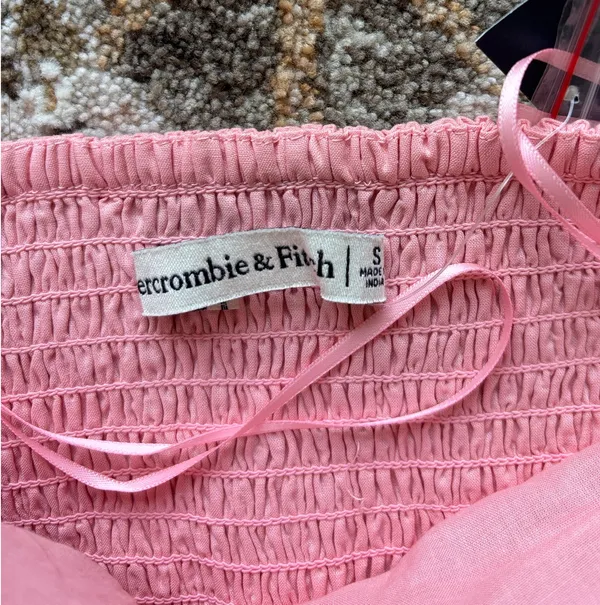 Abercrombie NWT Pink Top - Image 6