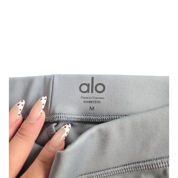 Alo Yoga High Waist Thrill Seeker Legging Size: M - Image 3