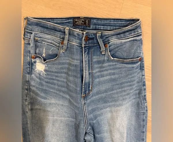 Abercrombie & Fitch Blue Distressed Skinny Jeans - Image 2