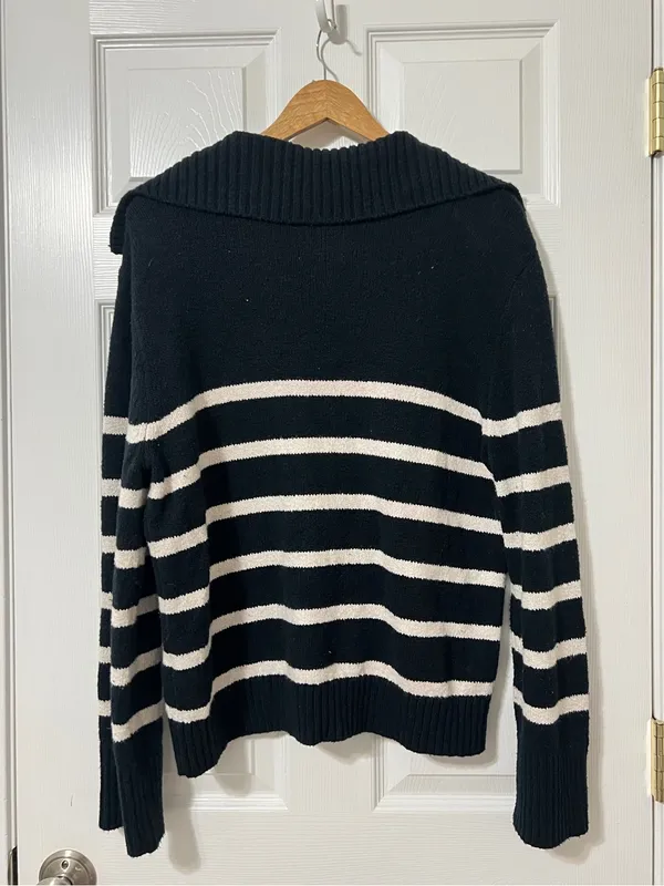 Abercrombie & Fitch Striped Black and White Polo Sweater Size Large Women’s - Image 4