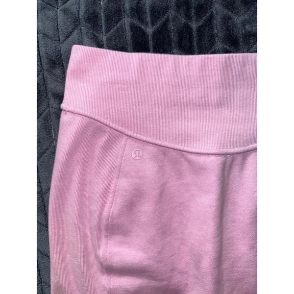 Lululemon Women's Skirt‎ Scuba High Rise Mini Vitapink Cotton Fleece Sz Small - Image 2