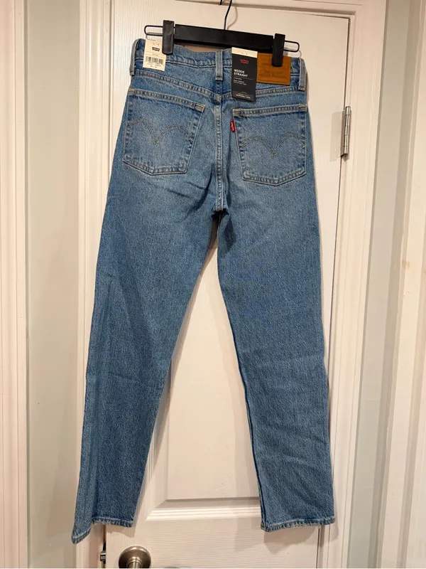 NWT Levi’s Size 24x28 Wedgie Straight Button Fly Jeans Classic Denim mid Rise - Image 6