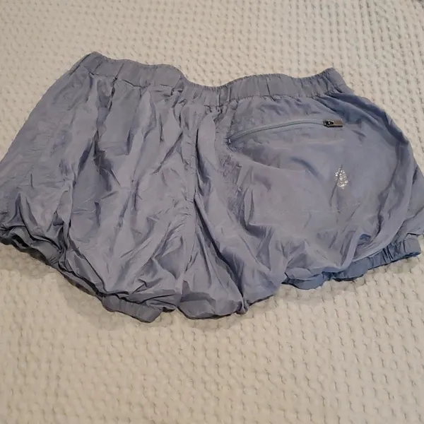 Free People Sunshine Bubble Hem Shorts Size S - Image 4