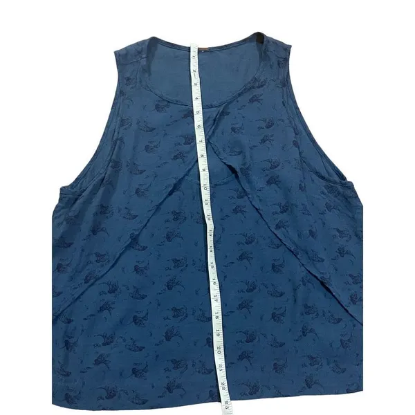Free People Look Through Keyhole‎ Crinkle Tank in Indigo sz small - Image 4