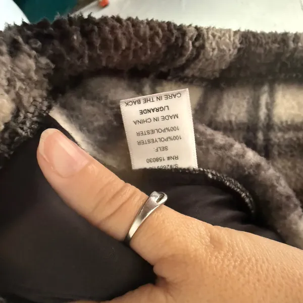 Love Tree Plaid Fleece Quarter‎ Zip Cropped Pullover Sweatshirt Women's Large - Image 8