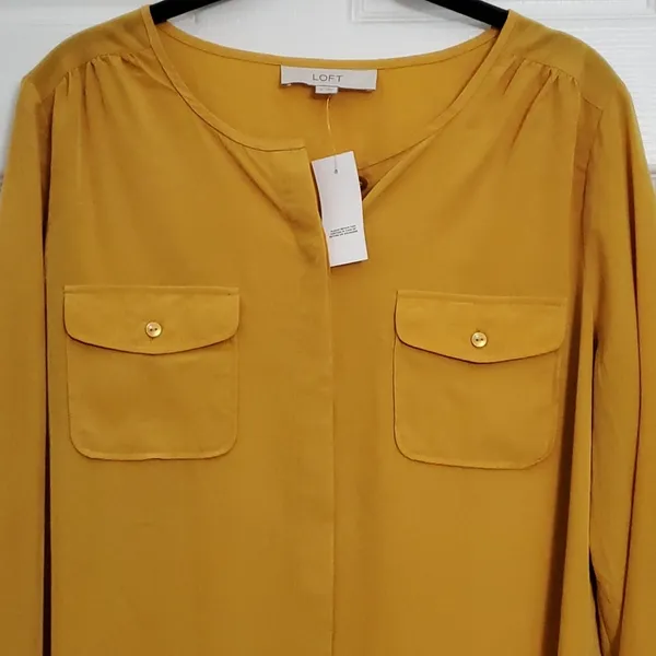 NWT Loft Two Pocket Blouse - Image 2
