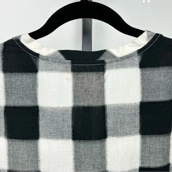 Anthropologie Cloth & Stone Buffalo Check V Neck Short Sleeve Boho Casual Top - Image 6