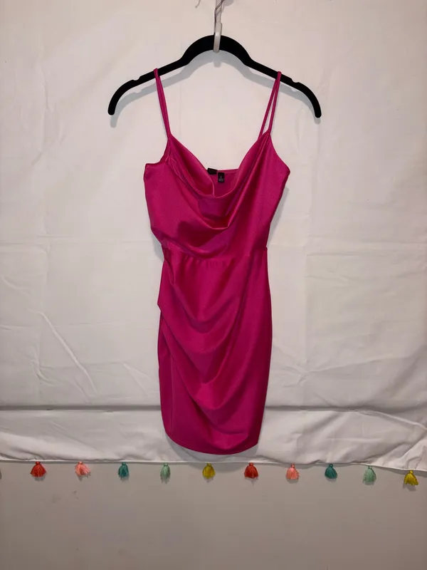 Windsor tight fitted silk dress - Image 2