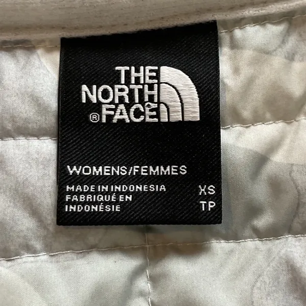 The North Face Vest‎ Womens Quilted Full Zip Sleeveless camo Jacket vest - Image 8
