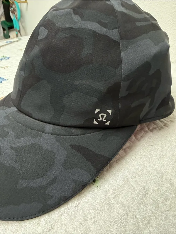 lululemon athletica UNISEX Black/Grey Camo Performance Cap - Image 3