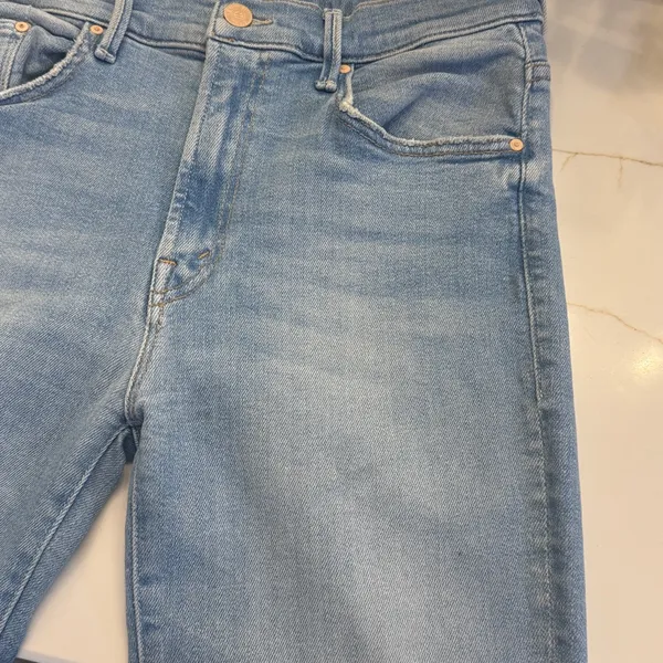MOTHER Light Blue Flare Jeans The Insider Crop Strep Fray - Image 9