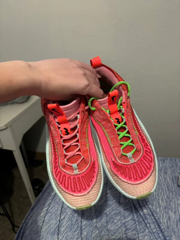 Nike Basketball Shoes - Image 3