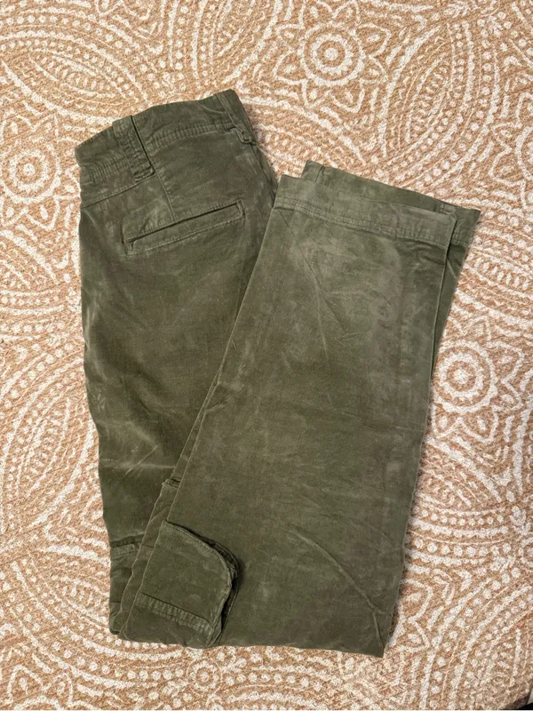 ✨EUC Free People Velvetty Olive Cargo Straight Pants Sz 0✨ - Image 3