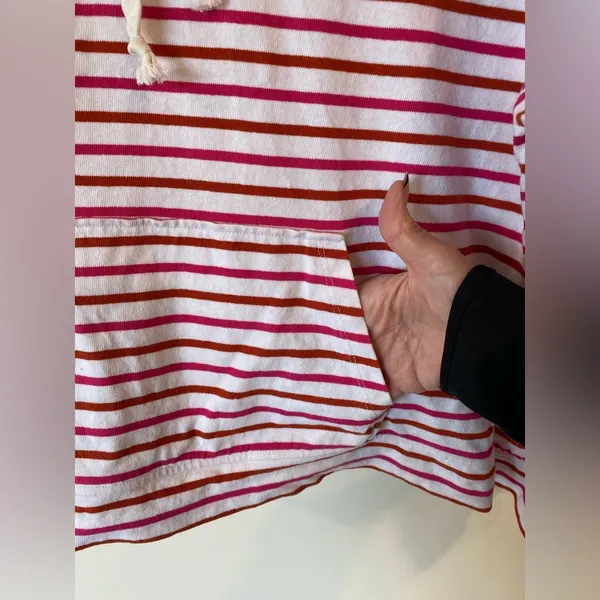 Pink and rusty red jcrew hoodie Front pocket size medium - Image 3
