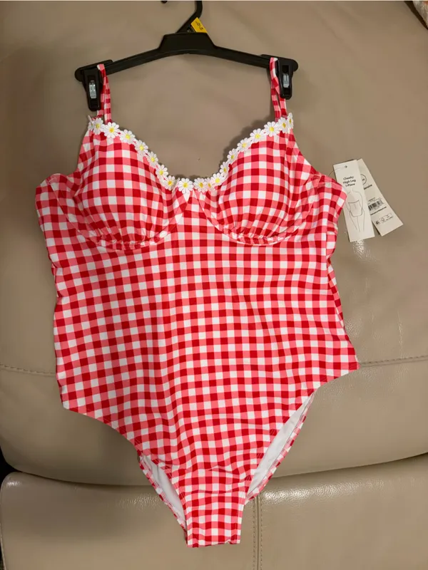 Red Gingham One - Image 4