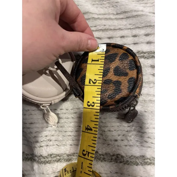 Set Of 2 Steve Madden Round Coin Keychain Purse 4×4 Clip On Leopard And Ivory - Image 8