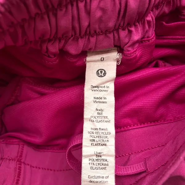 Lululemon L Hotty Hot Low-Rise Short 2.5" Sonic Pink 0 - Image 7