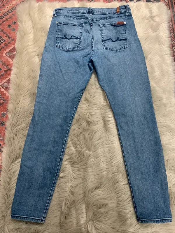 Women’s the Skinny Jeans Size 32 - Image 2