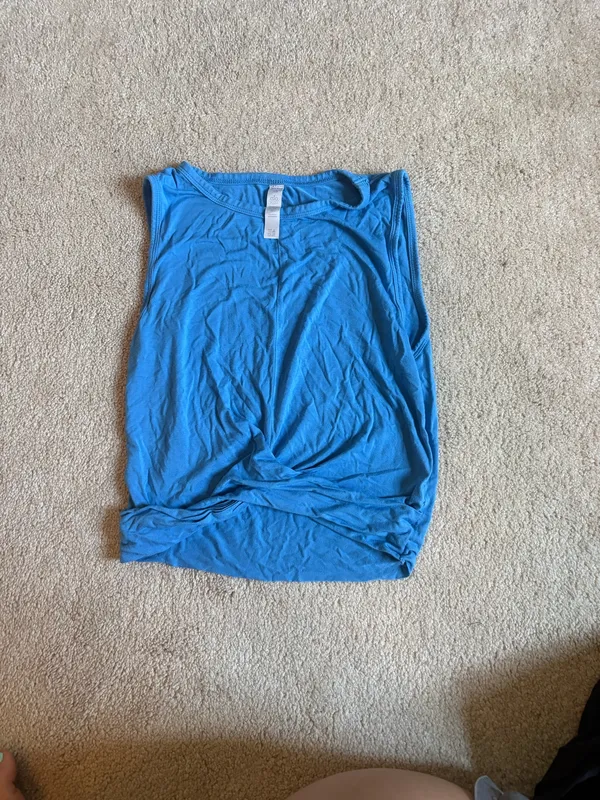 Alo Yoga Tank - Image 3