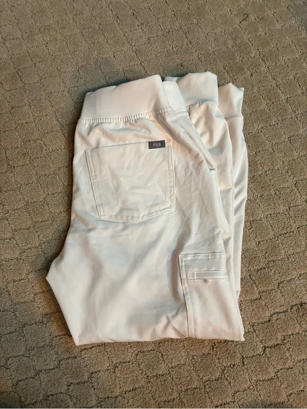 Figs women’s Zamora high waisted jogger pant 3.0 size small petite NWT - Image 2