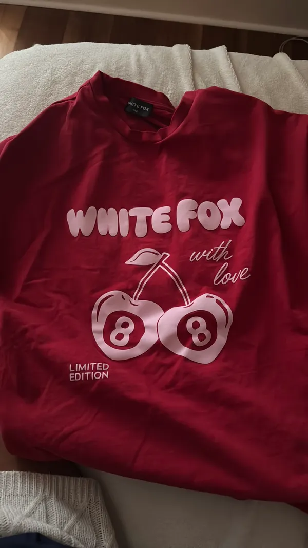 white fox tee - Image 2