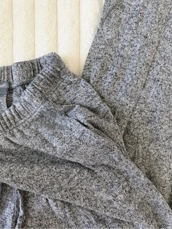 Aerie Cozy Women's Gray Knit Lounge Pants - Image 3