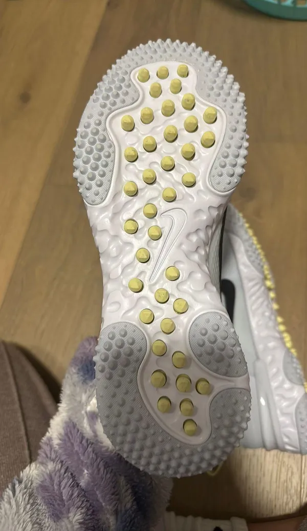 Nike Shoes - Image 2