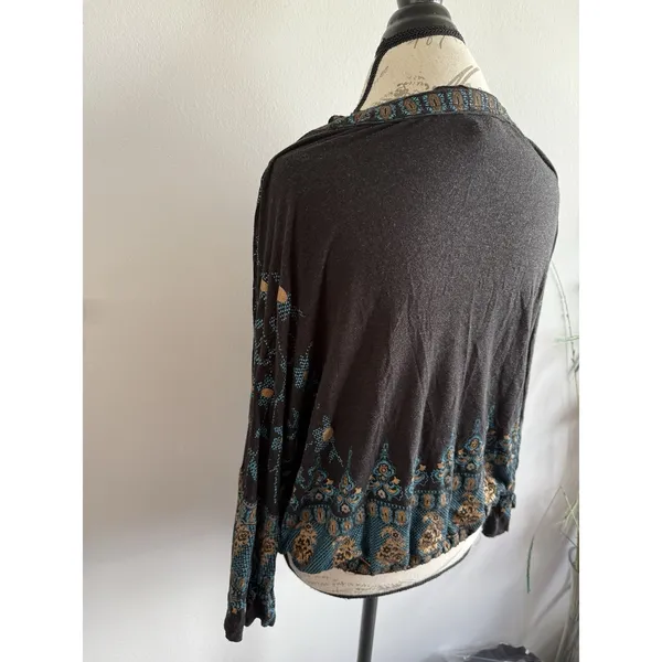 Free People Dolman Medallion‎ Printed Long Sleeve Top -Size Small - Image 2