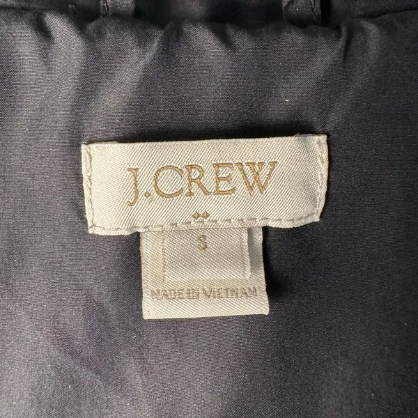 J.Crew Black Quilted Field Puffer Jacket with Gold Hardware Small - Image 9