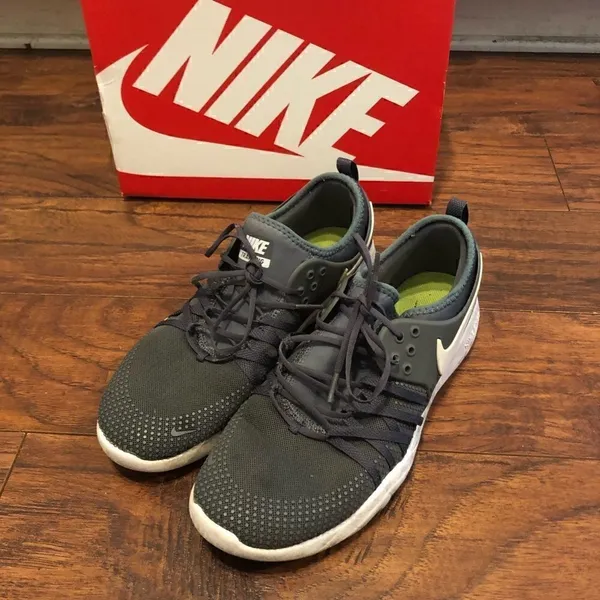 NIKE free training athletic running shoes sneakers women 10 / men 8.5 gray - Image 7