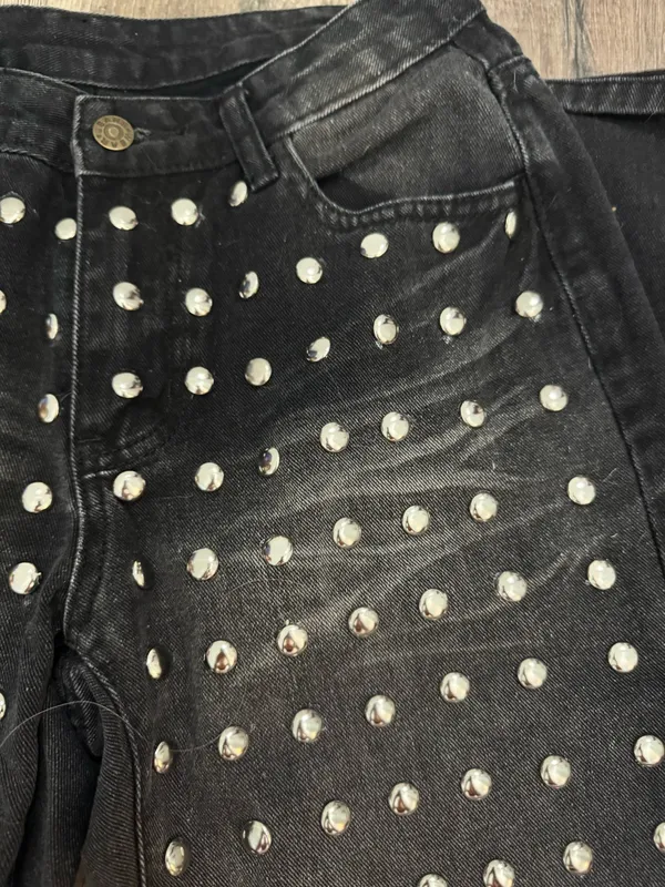 Studded black jeans Size 26 - Image 2