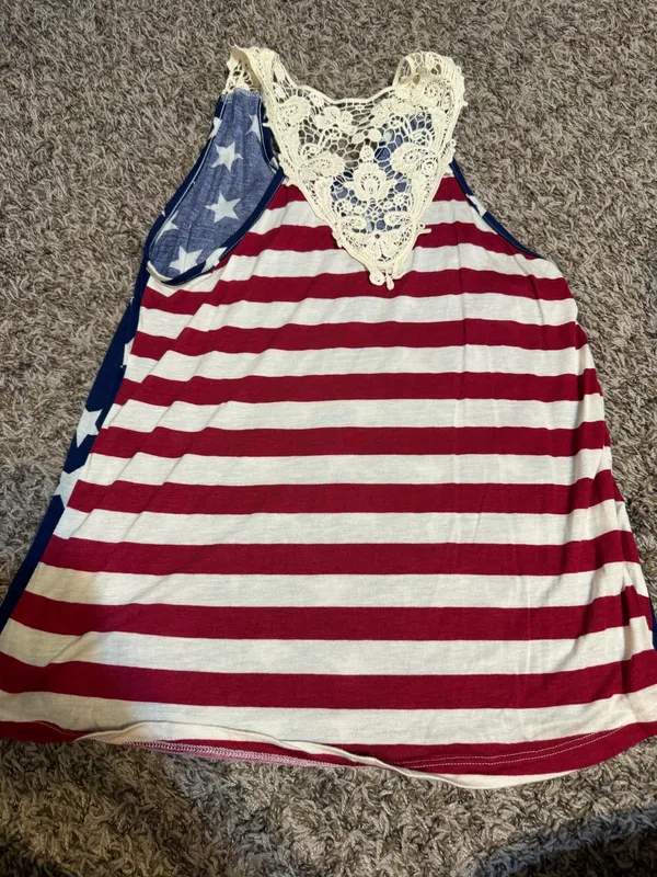 Women’s rue 21 patriotic 4th of July Stars and Stripes tank top. Size large - Image 2