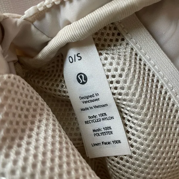 Lululemon Everywhere Belt Bag 1L - White Opal - Image 12