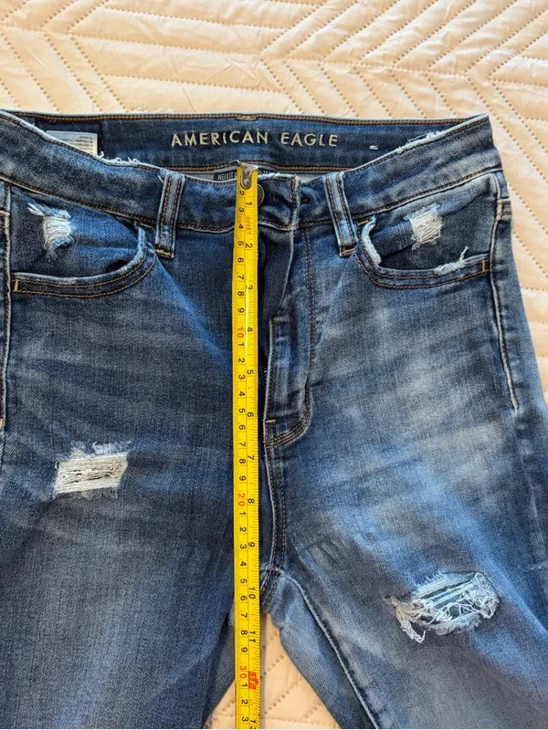 American Eagle Super Hi Rise jeggins Distressed Jeans - Blue Wash Size 4 - Image 7