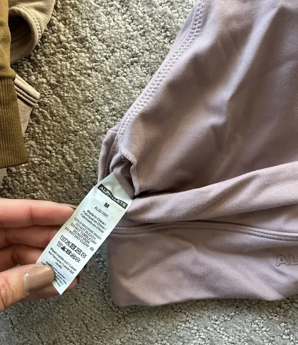 Alphalete Sports Bra - Image 3