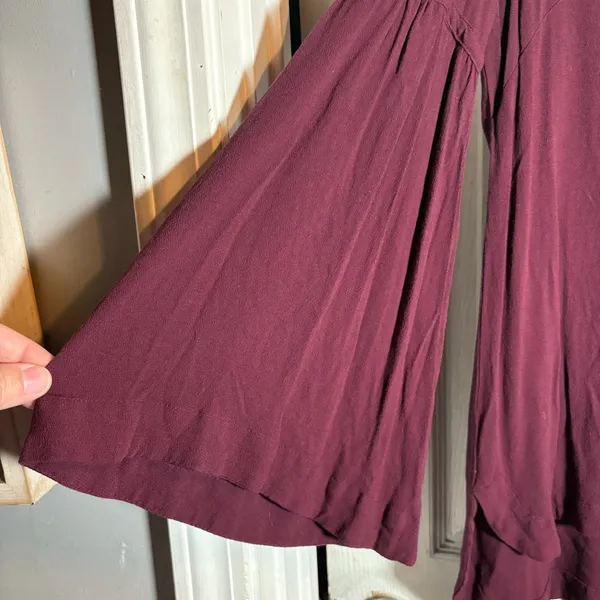 Free People Easy Girl Bell Sleeve Henley Top Women’s S Blouse Maroon Boho Rayon‎ - Image 5