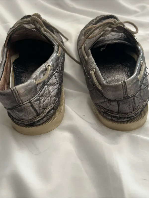Sperry Metallic Quilted Leather Boat Shoes Size 9 - Image 11