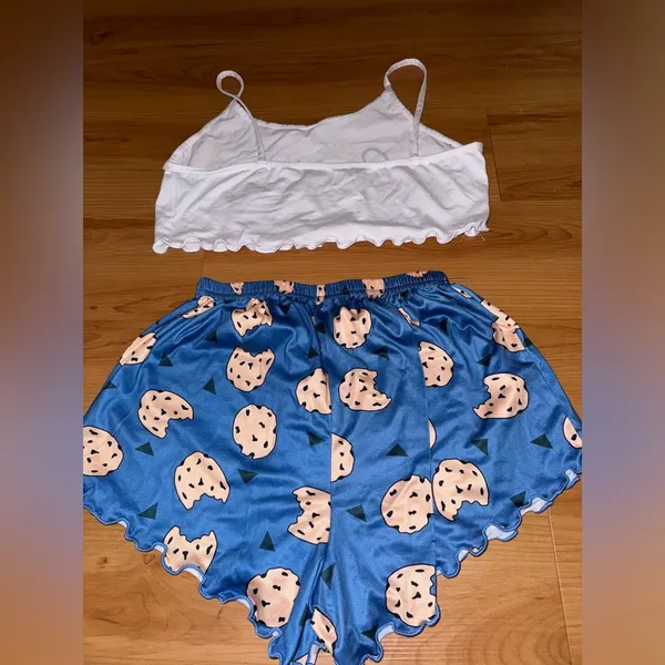 SheIn Pajama set!! - Image 2