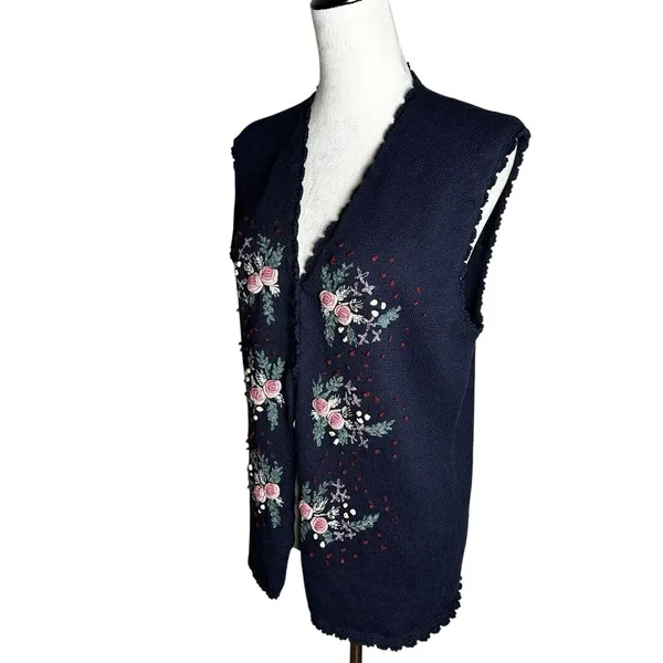 90's Susan Bristol Hand Embroidered Floral Knit Vest L | Grandmacore Cottagecore - Image 4