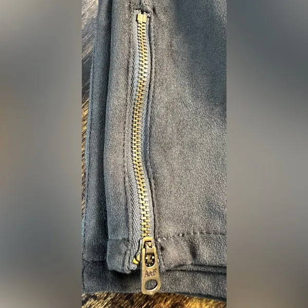 Abercrombie & Fitch | women’s faux suede skinny pants. Size: 10 - Image 9
