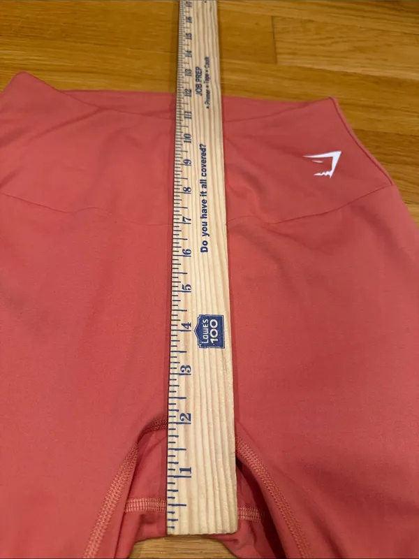 Gymshark legging size medium. - Image 4