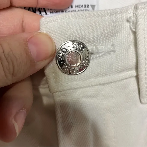 Zara white wide‎ leg jeans size 0 - Image 2