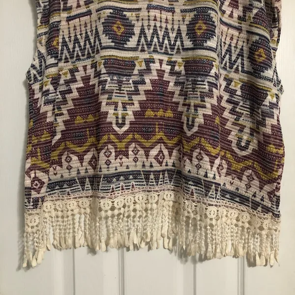 Boho Aztec western print‎ shirt tassel detail Xhilaration women’s size medium - Image 6