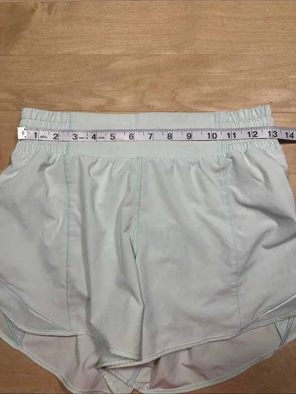 Lululemon Hotty Hot High Rise Lined Shorts Sz 6 - Image 7