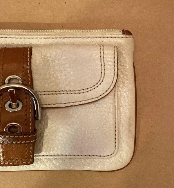 Coach Leather Cream & Brown Wristlet - Image 11